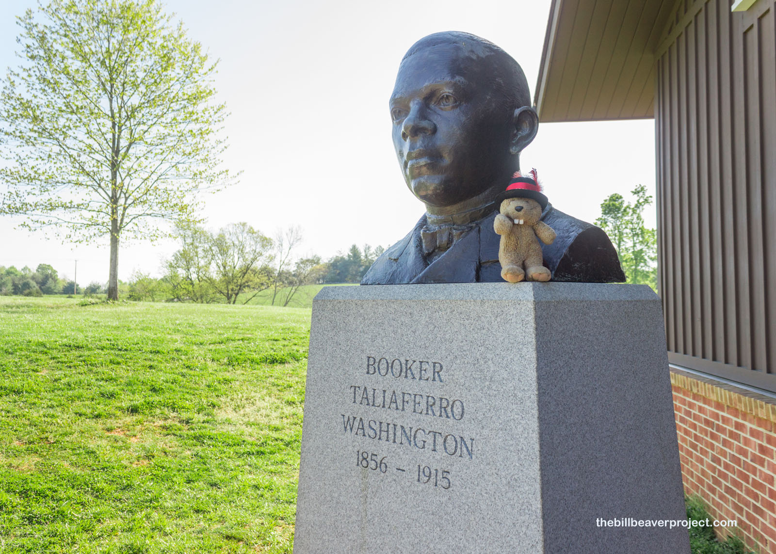 A bust of Mr. Washington outside the visitor center!
