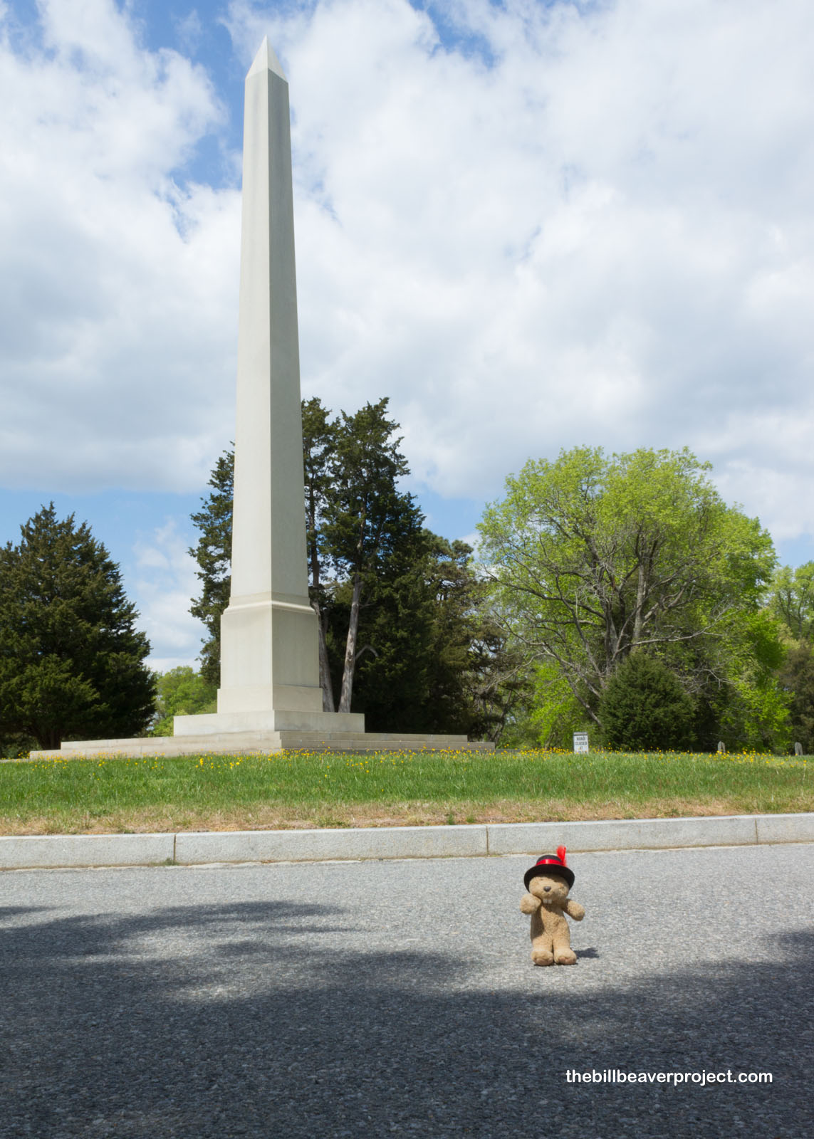 The Memorial obelisk at the park's entrance!