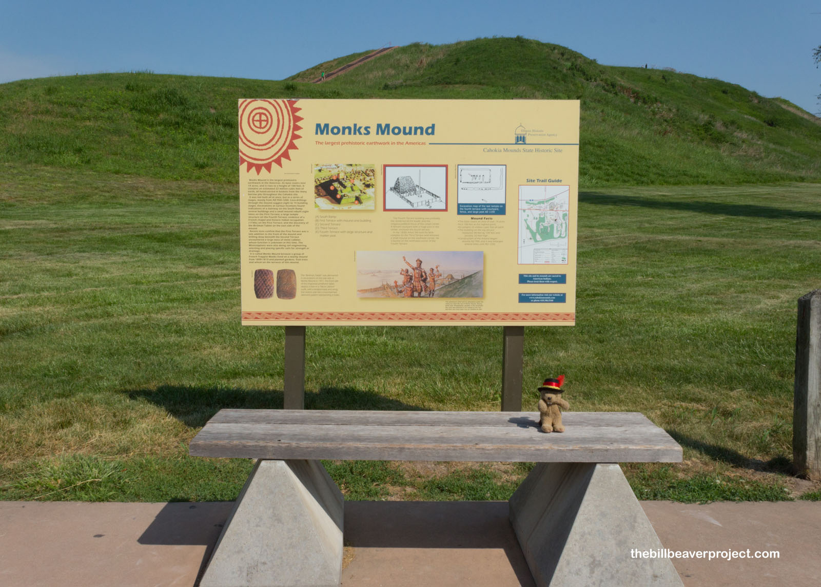 The mighty Monks Mound!