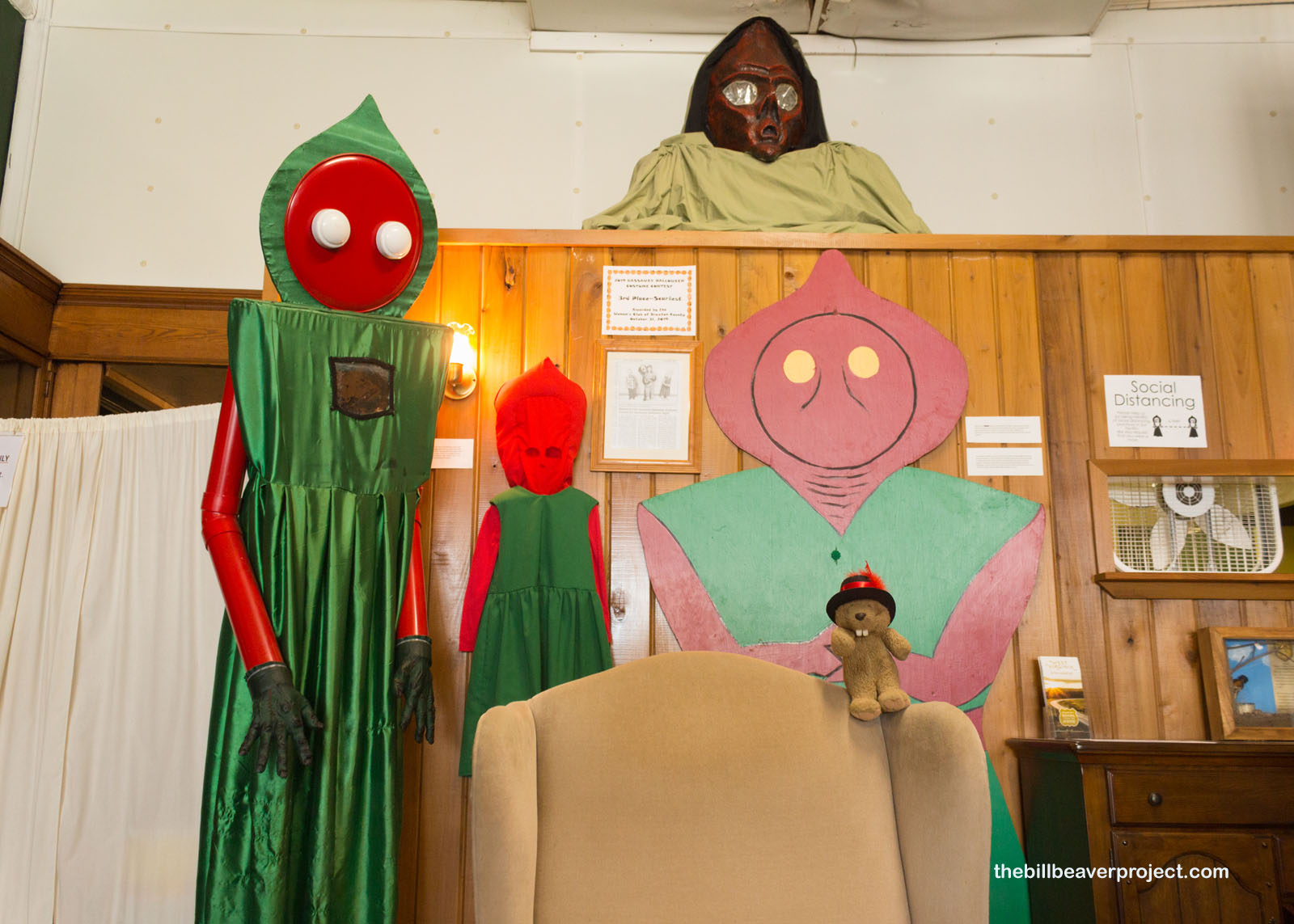 Some life-sized depictions of the Flatwoods Monster!